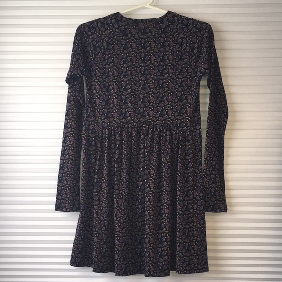 BCBG Generation Long Sleeve Baby Doll Dress - Picture 4 of 8
